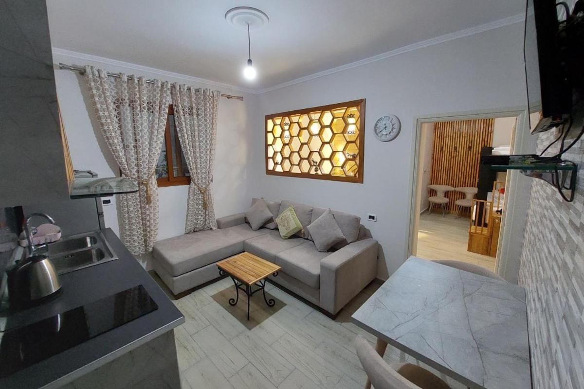 Villa Heljos Apartaments Vlore Ngoại thất bức ảnh
