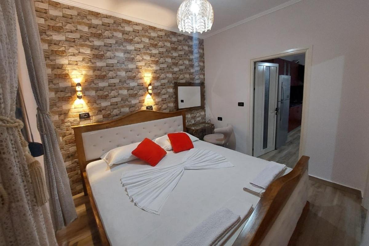 Villa Heljos Apartaments Vlore Ngoại thất bức ảnh