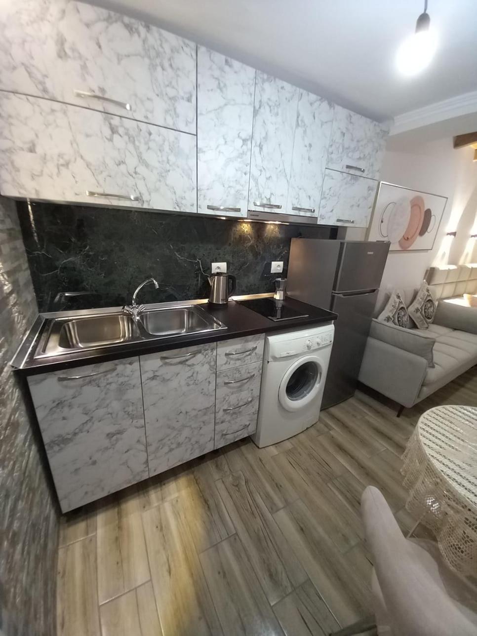 Villa Heljos Apartaments Vlore Ngoại thất bức ảnh