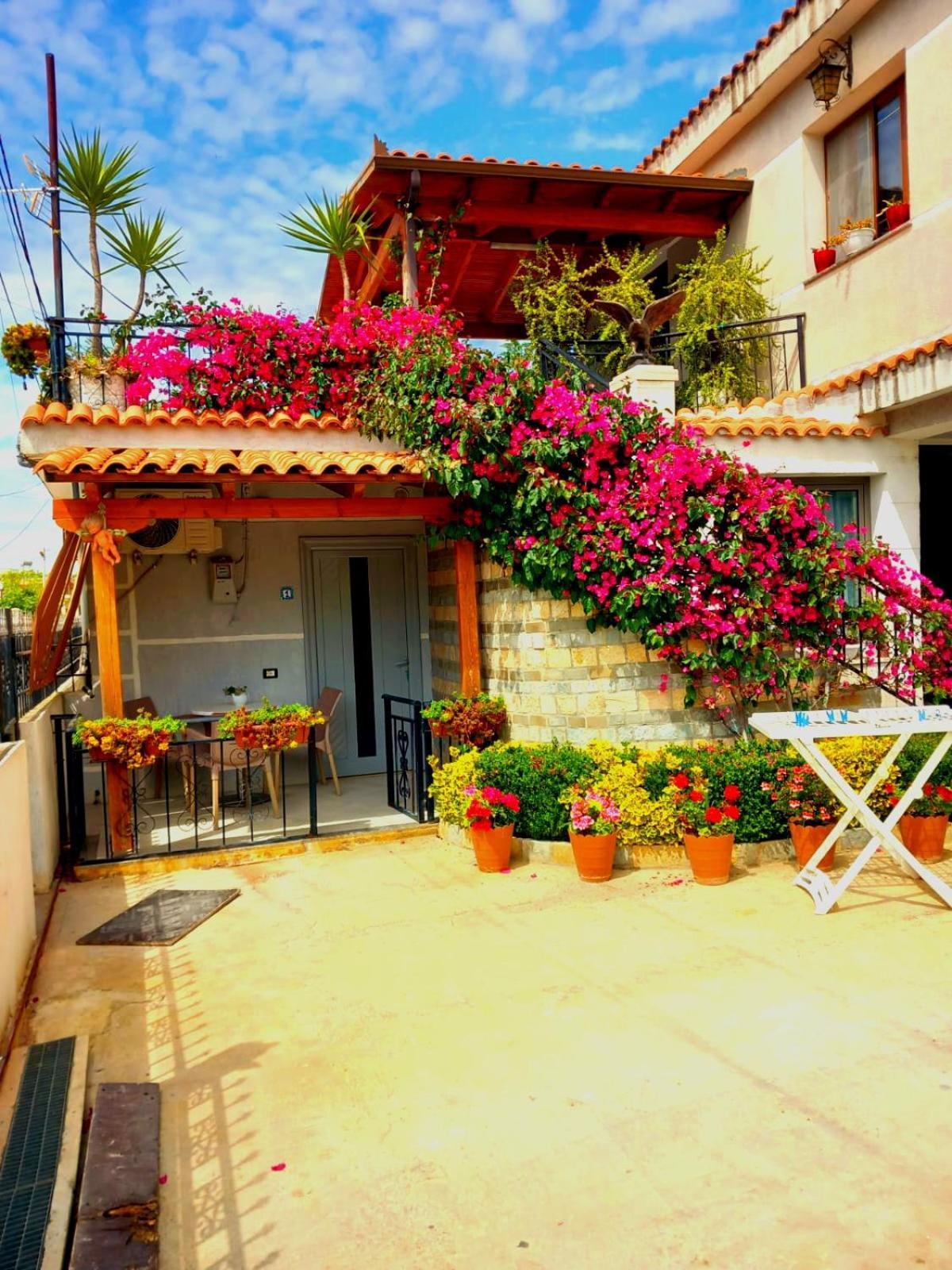 Villa Heljos Apartaments Vlore Ngoại thất bức ảnh