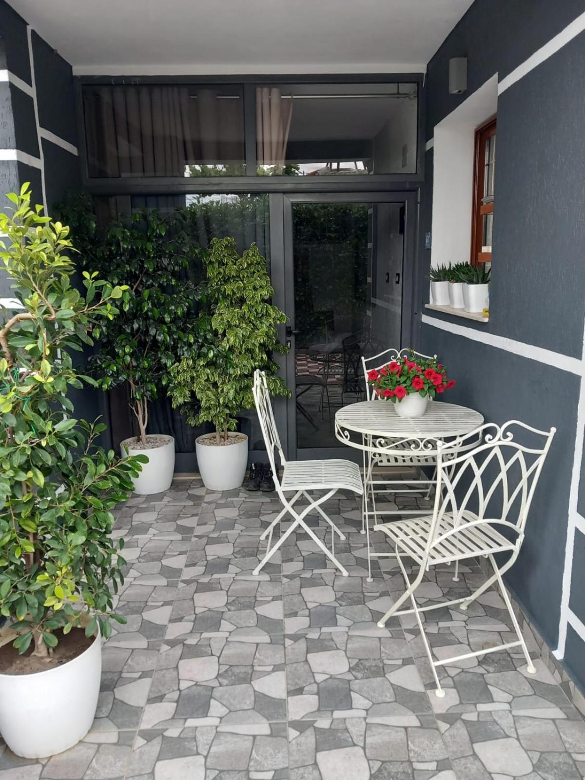 Villa Heljos Apartaments Vlore Ngoại thất bức ảnh